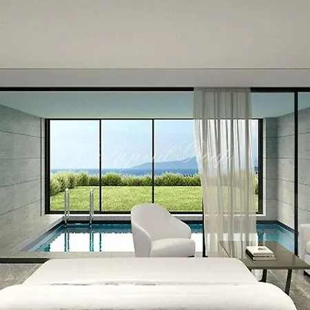 Люкс На Берегу Моря Hotel *
